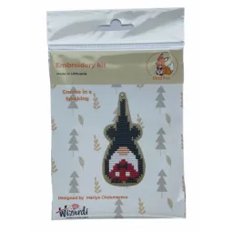 Gnome en costume de fumeur KF022/82