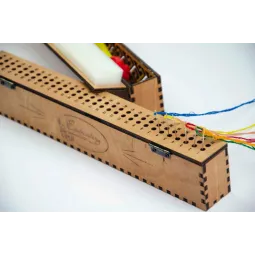 Органайзер для игл на деревянной подставке. Орех, 60 отверстий OG-004