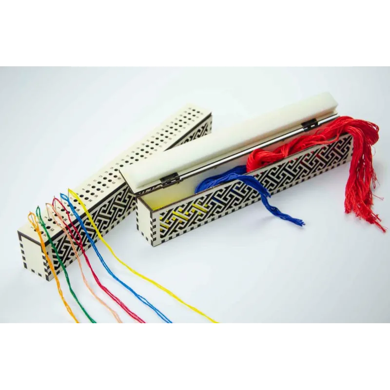 Organisateur pour aiguilles sur une base en bois. Ivoire, 60 trous OG-006