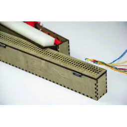 Organizer für Nadeln auf Holzsockel. Karpatenfichte, 100 Löcher  OG-002