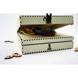 Organizer für Nadeln auf Holzsockel. Ivory, 210 Löcher OG-066