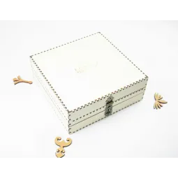 Organisateur pour aiguilles sur une base en bois. Ivoire, 210 trous OG-066