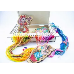 Organizer für Nadeln auf Holzbasis. Elfenbein, 66 Löcher OG-075