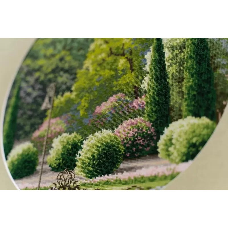 Cross stitch kit "Summer park" 31.7×31.7 cm S/VM037