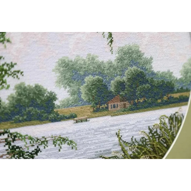 Kit de point de croix compté "Lac Lumineux" S/VM039