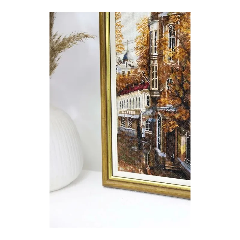 Counted cross stitch kit "East street" 14.8x40.8 cm S/GM056