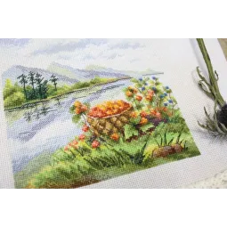 Cross stitch kit "Gifts of the North" SNV-830