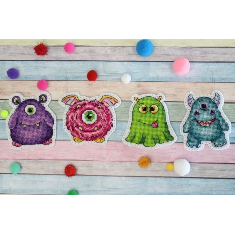 Kreuzstich-Set auf Filz "Monster. Abzeichen. Magnete" Set mit 4 ST-1011