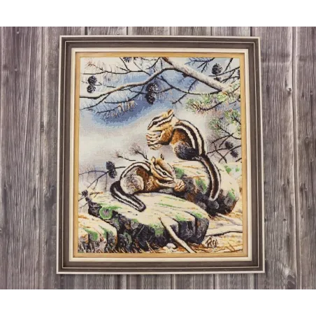 (Nicht mehr lieferbar) Kreuzstich-Set "Streifenhörnchen" 42 × 34.8 cm S/Z057