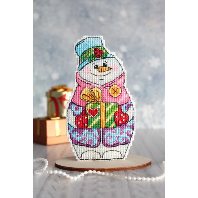 Bonhomme de neige avec cadeaux SR-844