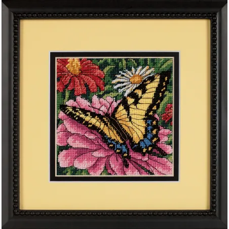 Cross stitch kit "Butterfly on Zinnia" D07232