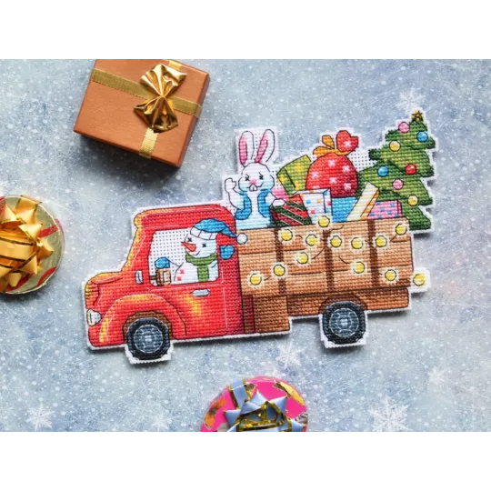 LKW mit Geschenken SR-868
