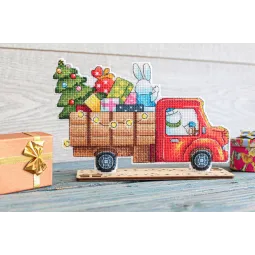 Camion avec cadeaux SR-868