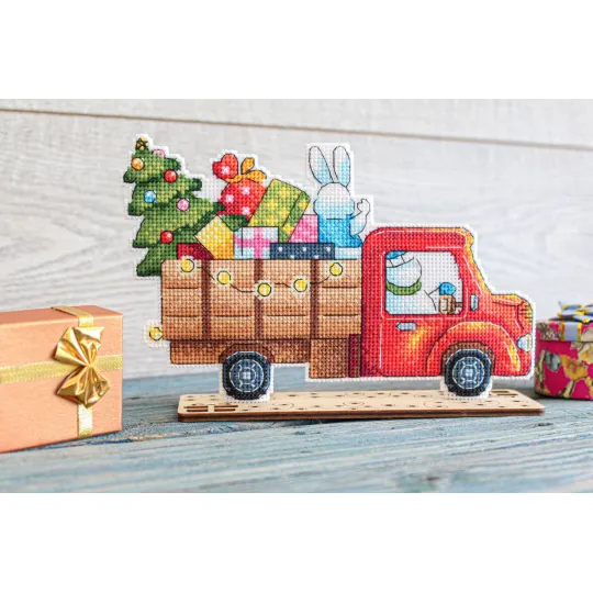 Camion avec cadeaux SR-868