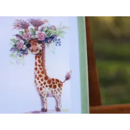 Kryželiu siuvinėjamas rinkinys "Žirafa Rožė" 12.3x18.5 cm S/VK073