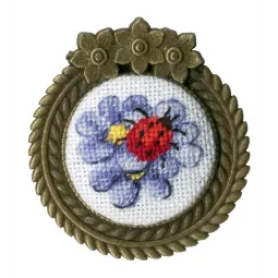 (C) (Discontinued) Ladybug Brooch S/SSH017