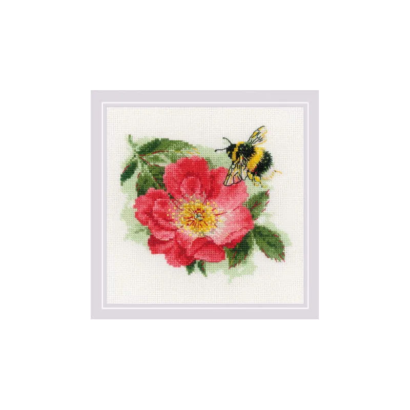 Cross stitch kit "Furry Bumblebee"15x15 SR2210