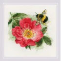 Cross stitch kit "Furry Bumblebee"15x15 SR2210