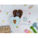 Etui à aiguilles en bois. Coeur bleu KF056/100B
