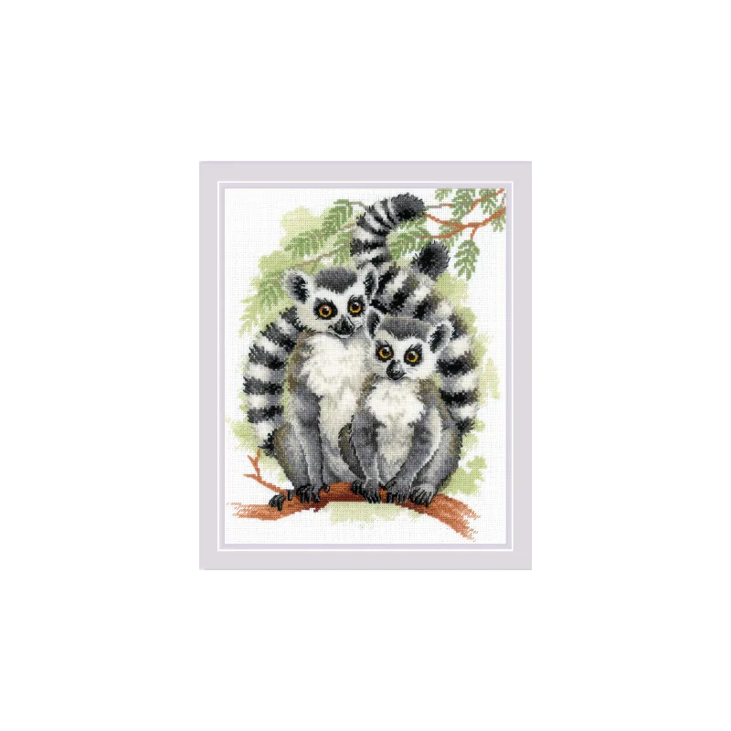 Cross stitch kit "Lemurs" 24x30 SR2196