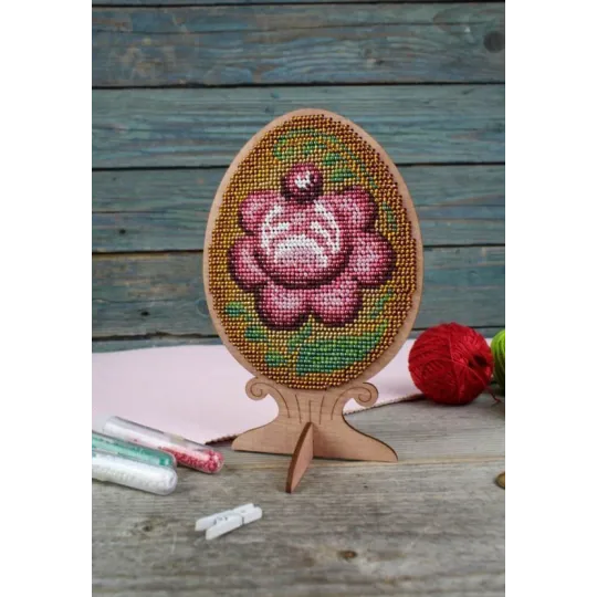 Cross-stich on wooden base "Beaded egg. Gorodets painting" SO-111 (ES)