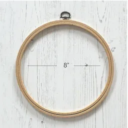 Nurge pakabinamas medinis rėmelis 22 cm 220-5