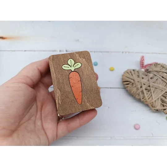 Wooden box. Carrot KF057/32