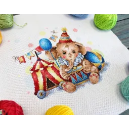 Cross stitch kit "Favorite circus" SNV-836