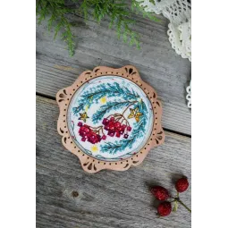 Cross-stich on wooden base "Miniature. Winter gift" SO-102