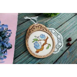 Cross-stich on wooden base "Miniature. Spring composition" SO-103