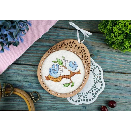 Cross-stich on wooden base "Miniature. Spring composition" SO-103