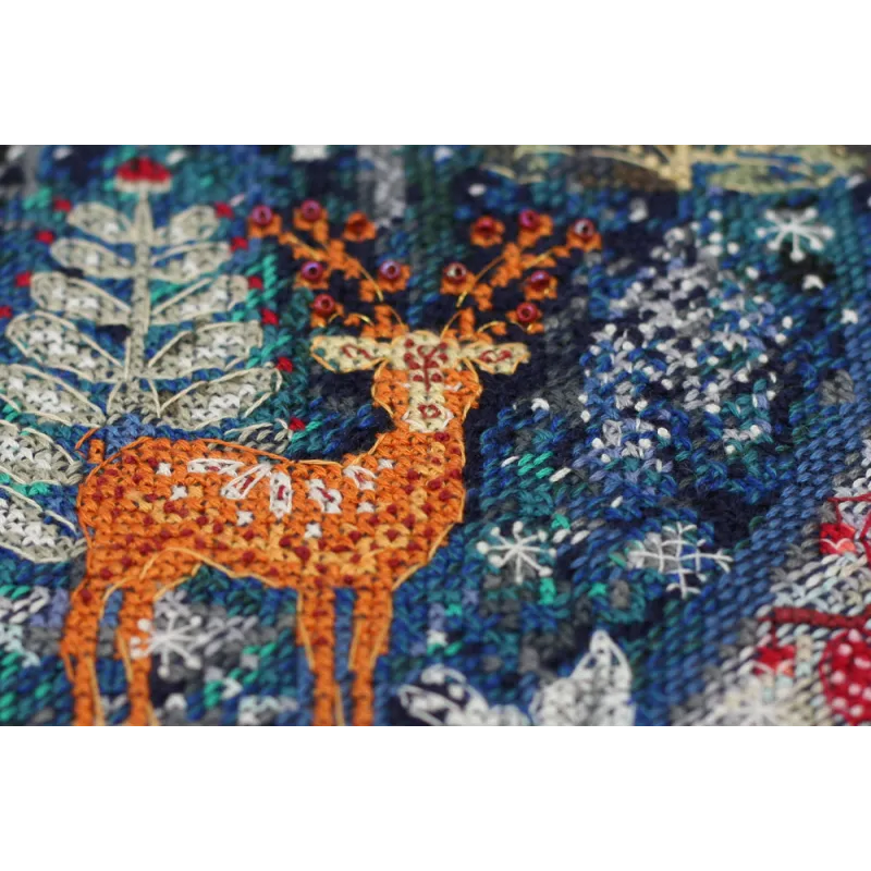 Cross-stitch kits "In the winter forest one day" AAH-153