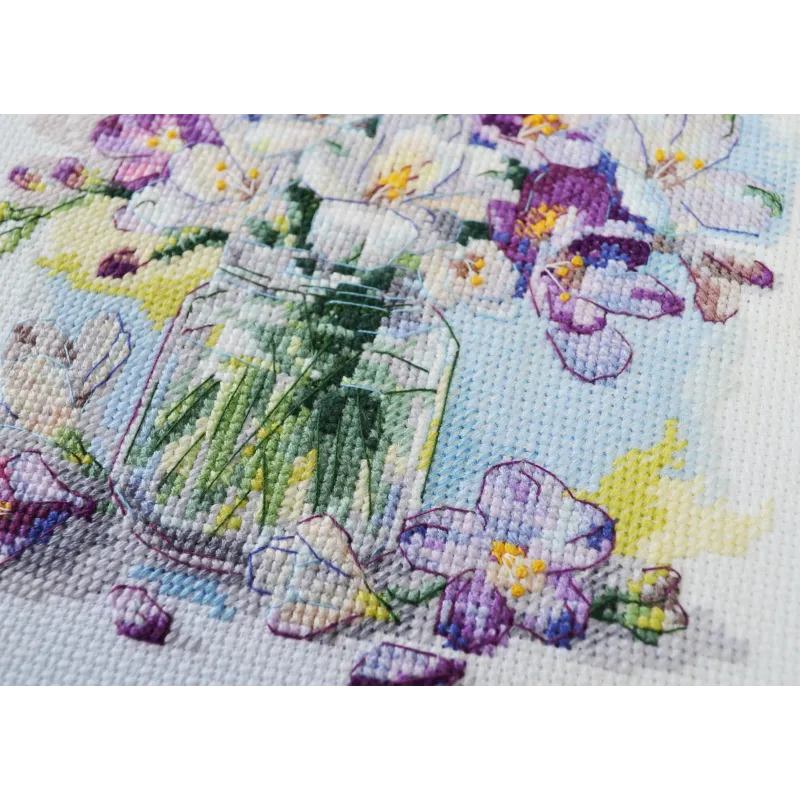 Cross stitch kit AAH-228