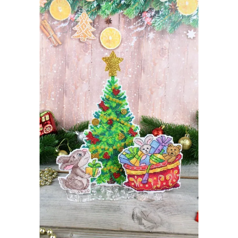 Cross stitch kit "Christmas tree with gifts. Set of 3 scenes + stand" SR-945