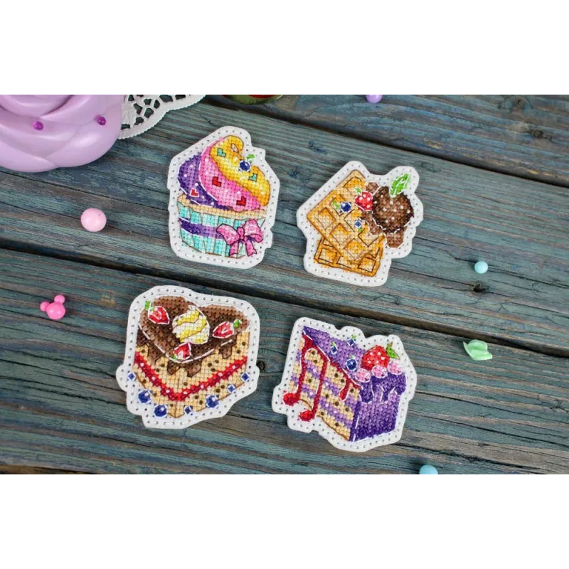 Cross stitch kit "Dessert. Icons. Magnets" ST-1074