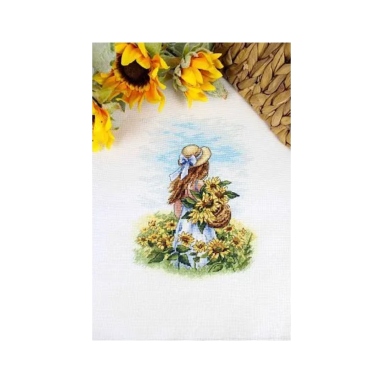 Cross stitch kit "Across the sunny field" SNV-849