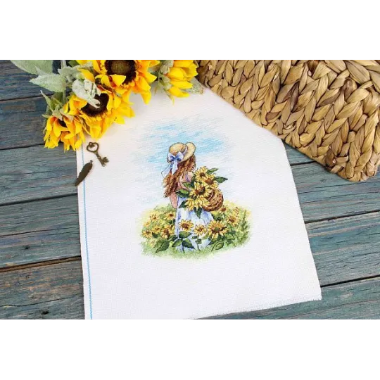 Cross stitch kit "Across the sunny field" SNV-849