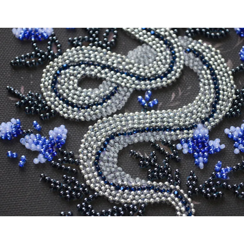 Mini Bead embroidery kit - Silver serpentine AAM-255