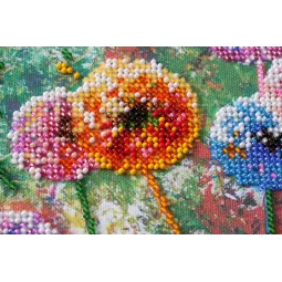 Vidutinio dydžio karoliukų siuvinėjimo rinkinys - Įvairiaspalviai rutuliai (Gėlės) AAMB-017