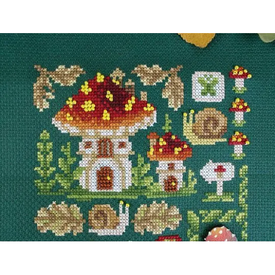 Cross stitch kit "Mini Sampler. Fly Agaric House" SNV-944