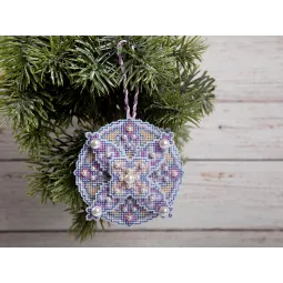 Kryželio siuvinėjimo rinkinys PANNA „Kalėdinis žaisliukas. Violetinis kamuoliukas“ PIG-7366