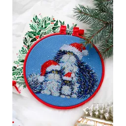 Kryželio siuvinėjimo rinkiniai su įdėtu lankelis - Ar tu paskambinai Kalėdų seneliui? 15x15 cm AAHM-024