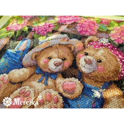 Cross stitch kit Garden Friends 21x24,5 SK265