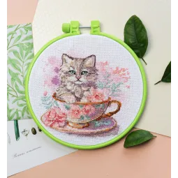 Kit de point de croix avec cercle inclus Tea party 17x17 cm AAHM-077
