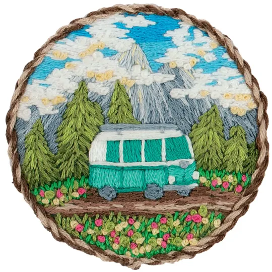 Kryželiu siuvinėjimo rinkinys PANNA "Sagė. Kelionė ratais" 5,5x5,5 cm PJK-2216