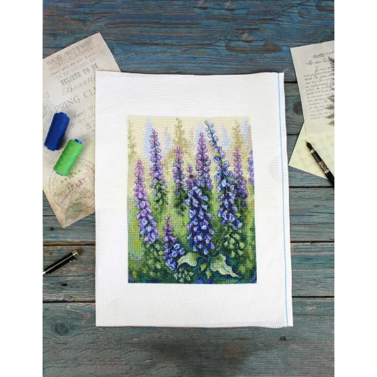 Cross -Stitch -Kit "Ungewöhnliche Foxglove" 27x20 cm SNV-909