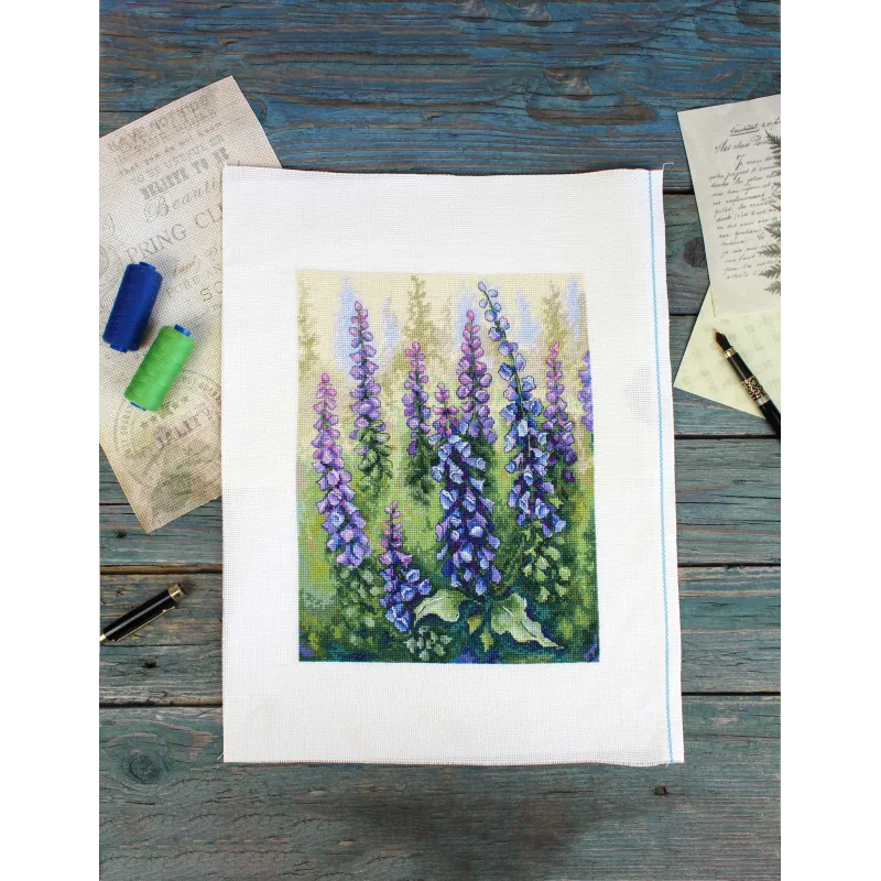 Cross Stitch Kit "Необычный Foxglove" 27x20 см SNV-909