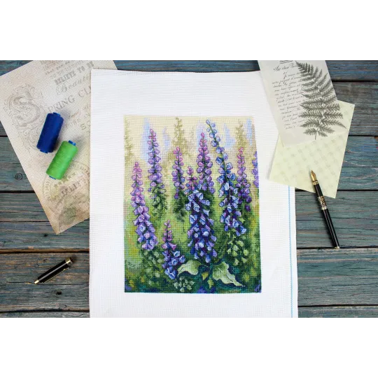 Cross Stitch Kit "Необычный Foxglove" 27x20 см SNV-909