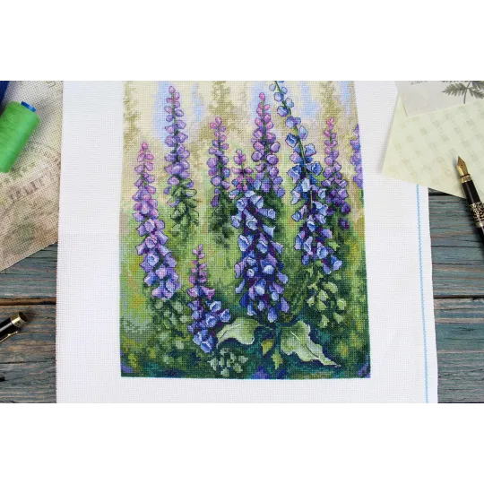 Cross Stitch Kit "Необычный Foxglove" 27x20 см SNV-909