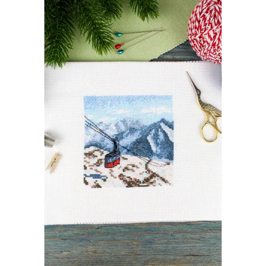 Cross stitch kit "Mountain trip" 11x11 cm SM-986